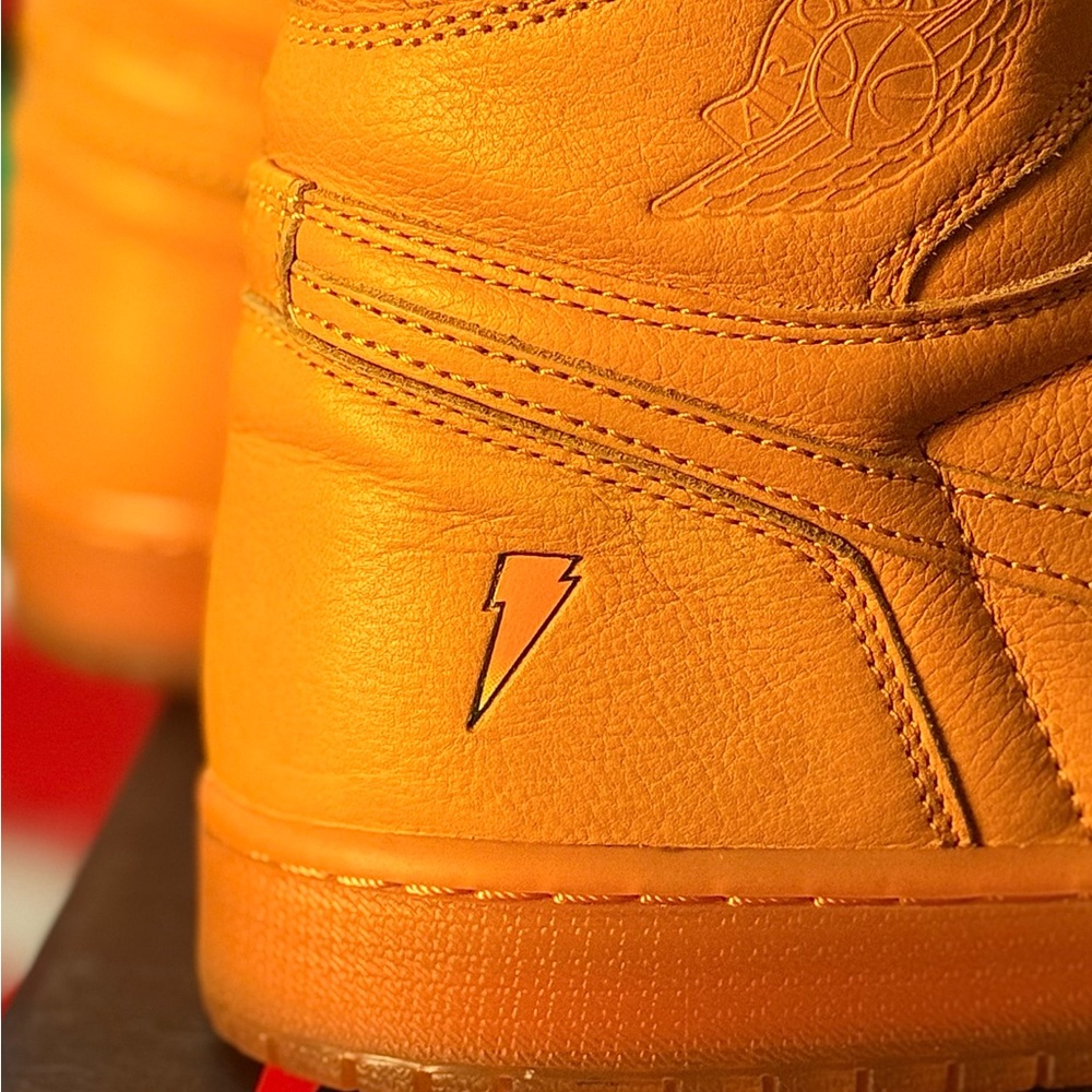 Jordan 1 High Gatorade size 11 - Picture 6 of 8
